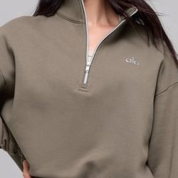 Half Zip Up 