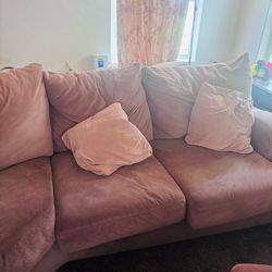 Big Family Comfy Couch!!!