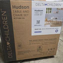 Hudson Table And Chair Set
