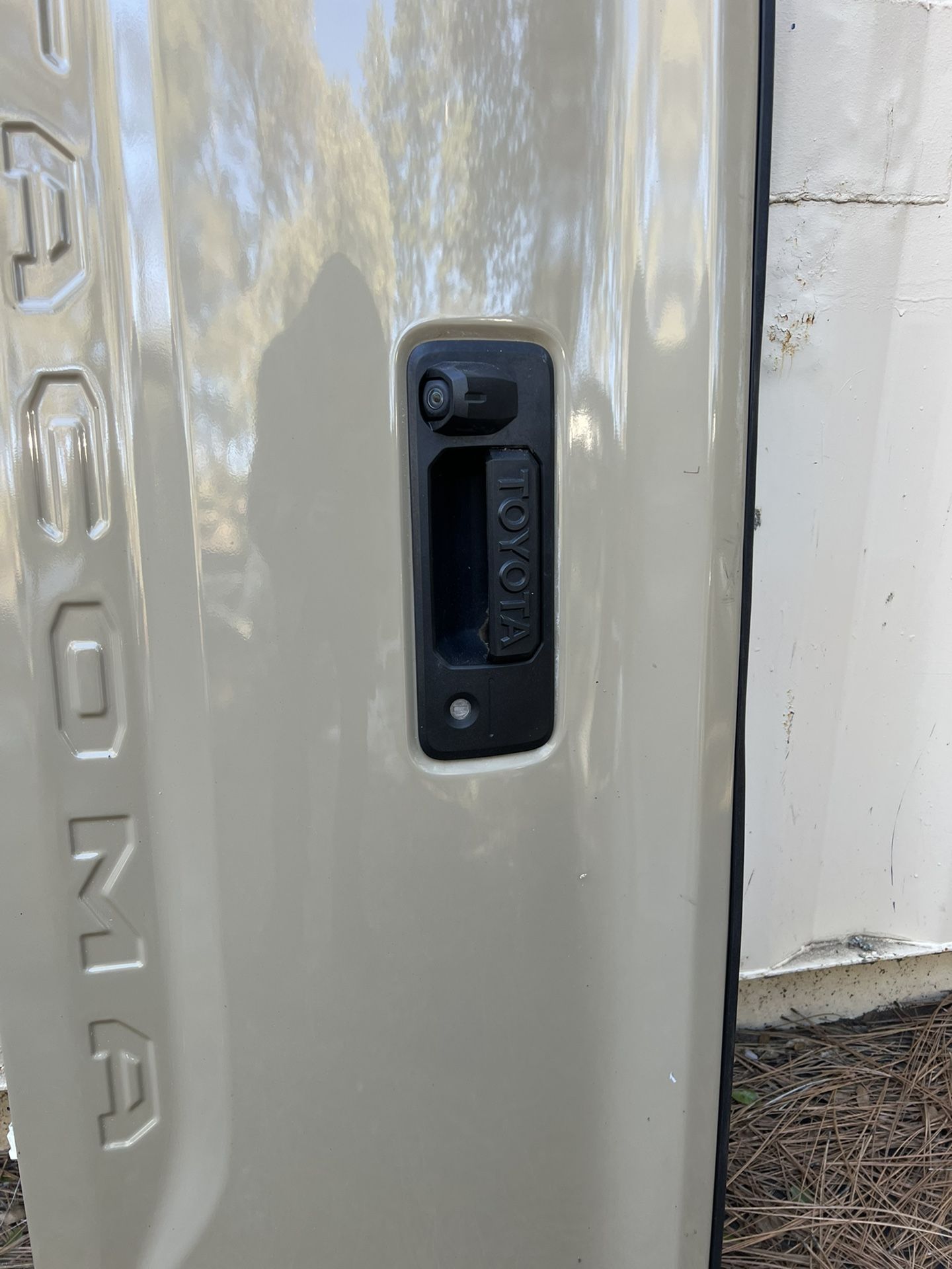 Gen 3 2017 Quicksand Color Tacoma Tailgate Used No Dents Or Scratches