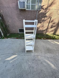 Small Curious Shelf Unit 