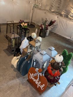 Holiday decor, Fall 🍁 and 🎃 Halloween decor, Laterns, pumpkin , flowers