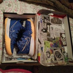 Nike in good condition used only once.  size 3 1/2.  I'm from cocoa fl