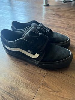Vans  Chukka Low Sidestripe Shoe Women’s 11/ Men’s 9.5