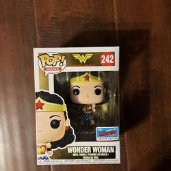 Funko Pop! Wonder Woman #242 – NYCC 2016 Exclusive