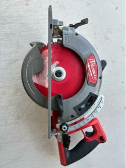 Milwaukee Fuel 7 1/4 rear handle Circular Saw