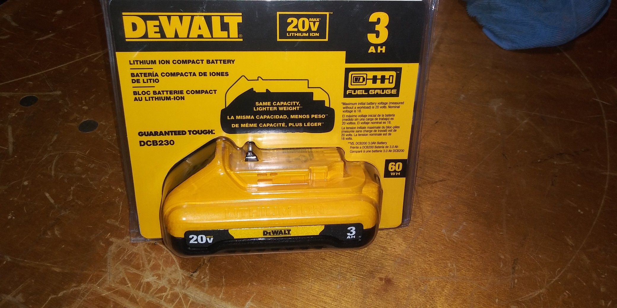 DEWALT 20-Volt MAX Lithium-Ion Compact Battery Pack 3.0Ah
