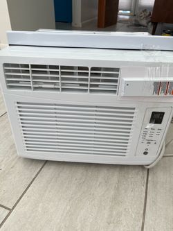 GE Small Room Air Conditioner