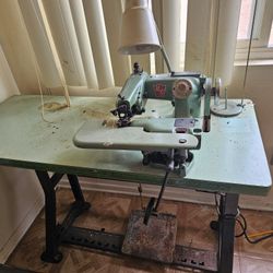 2 Sewing Machines