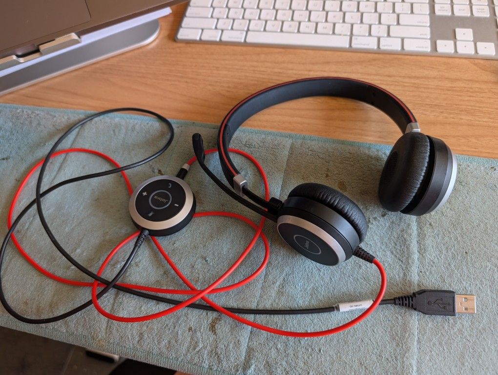Jabra Evolve 40 Wired Headset MS Teams Optimized