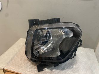 2020-2022 Kia soul right headlight