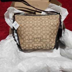 New Coach Signature Small Dufflette 