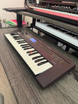 Yamaha DX Synthesizer