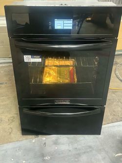 Frigidaire Single Gas Wall Oven 24” with Airfry