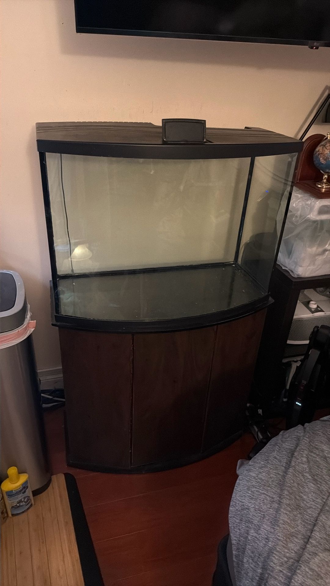 36 Gallon Bowed Fish Tank And Stand