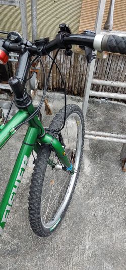 Gary Fisher Bike 26 Inch Wheels All Shimano Components Needs