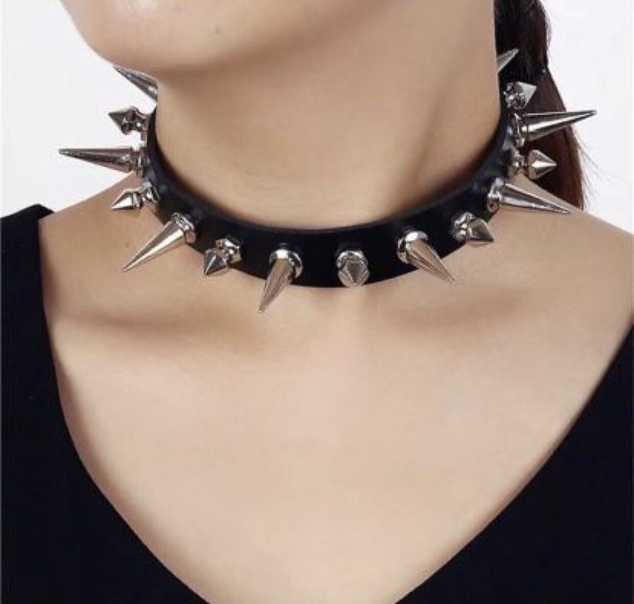 Punk Long Spike Choker Faux Leather Collar for Women Men Cool Big Rivets Studded Chocker Goth Style Necklace Accessories 2025