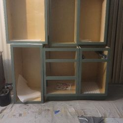 New Kifchen CABINETS ,Solid Wood, Jade Green ,12 Pieces +All Trimming  