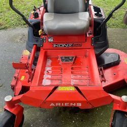 52 Inch Zero Only 102 Hours!