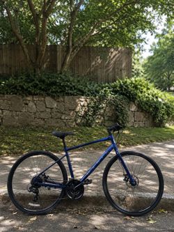 Marin Fairfax 1 Hybrid Bike – Lightweight & Versatile