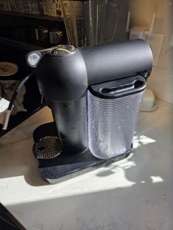 Nespresso Vetruo Machine