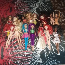 16 DOLLS 