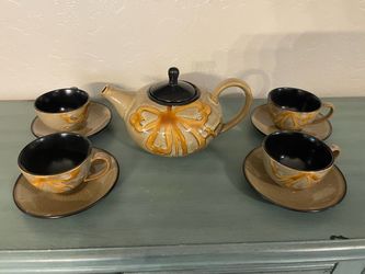 Ceramic Teapot Set with 4 Cups and Saucers