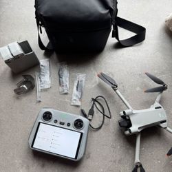 DJI Mini 3 Pro Drone Smart Controller + Fly More Kit 4K/60fps
