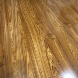 Laminated Wood Floor W/ Underlayment +260 Sf