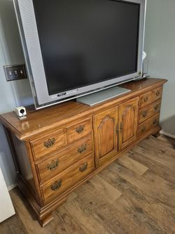 Thomasville 3 piece bedroom set