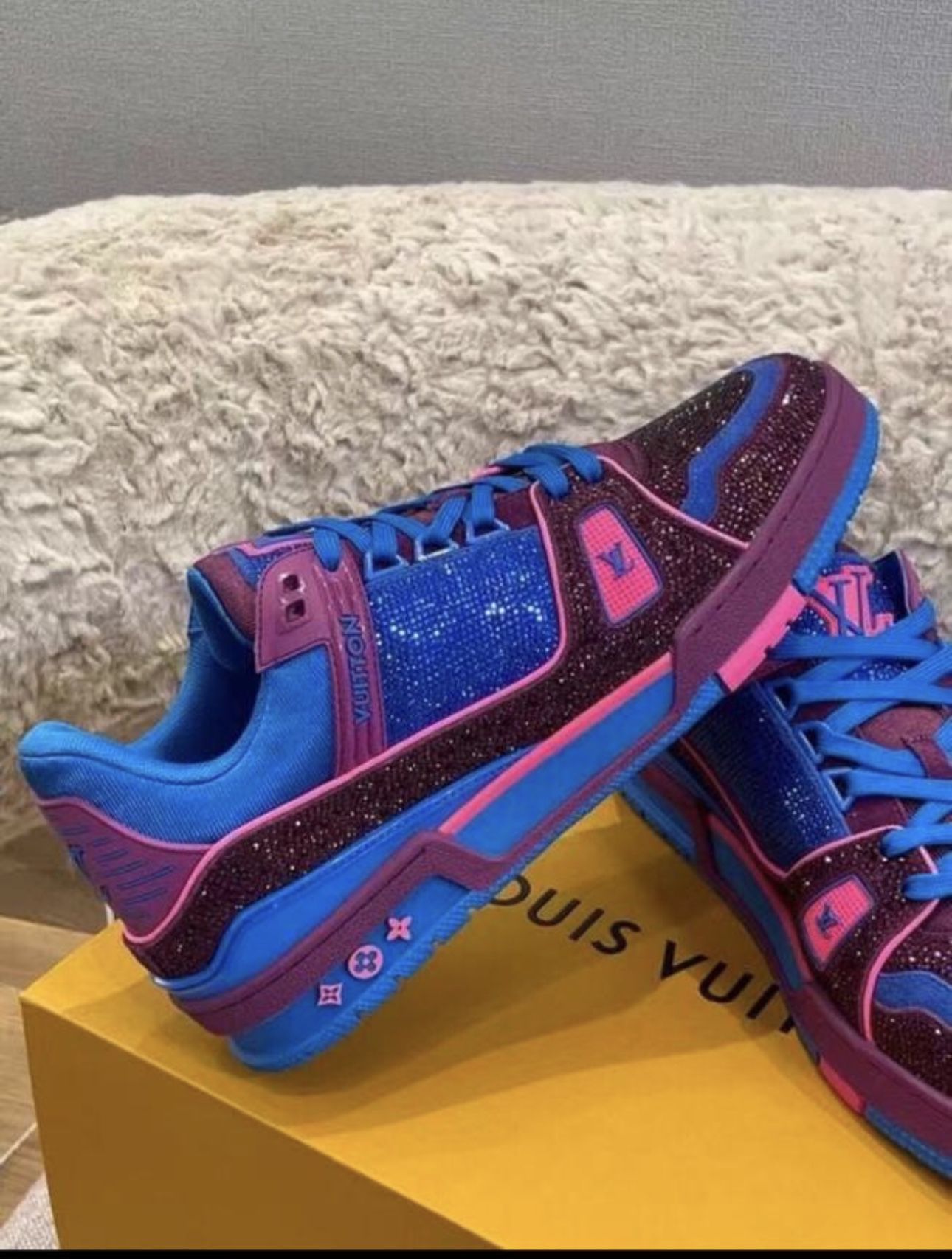Louis Vuitton Sneakers Size 10. for Sale in Houston, TX - OfferUp