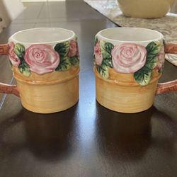 Set Of 2 Floral Mugs