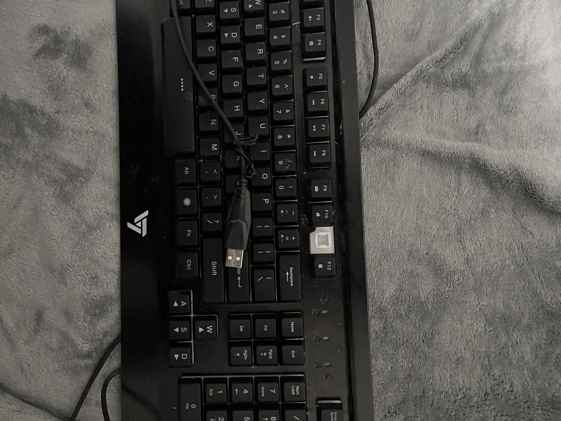 RGB GAMING KEYBOARD PICKUP