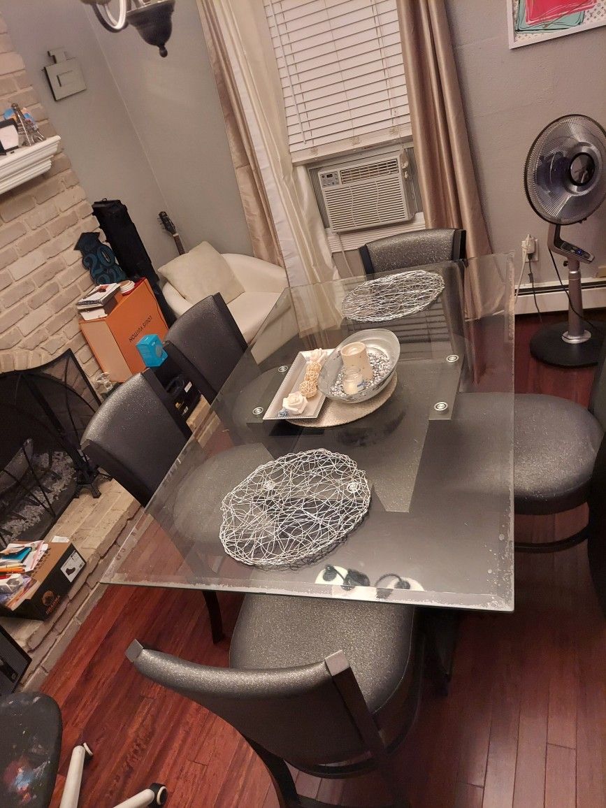 Glass Table 6 Chairs
