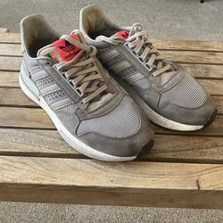 Plasticidad entonces Chicle Adidas kelvin warmes weiss 2700k-3000k for Sale in Duluth, GA - OfferUp