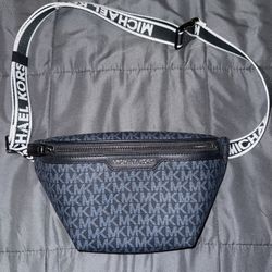 Michael Kors Sling Bag