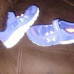 Kids Under Armour Size 13 Sneakers 