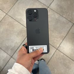 iPHONE 15 PRO MAX ATT/CRICKET 1TB