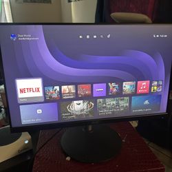 Xbox Series S (w/ items)