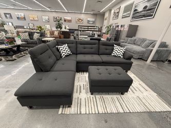 SECTIONAL WITH OTTOMAN