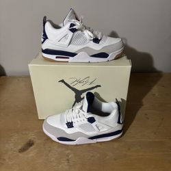 Air Jordan 4 Retro “Midnight Navy
