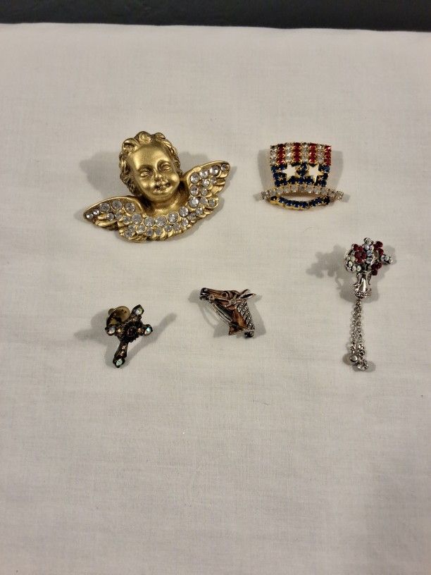 VINTAGE LOT OF 5 Brooches
