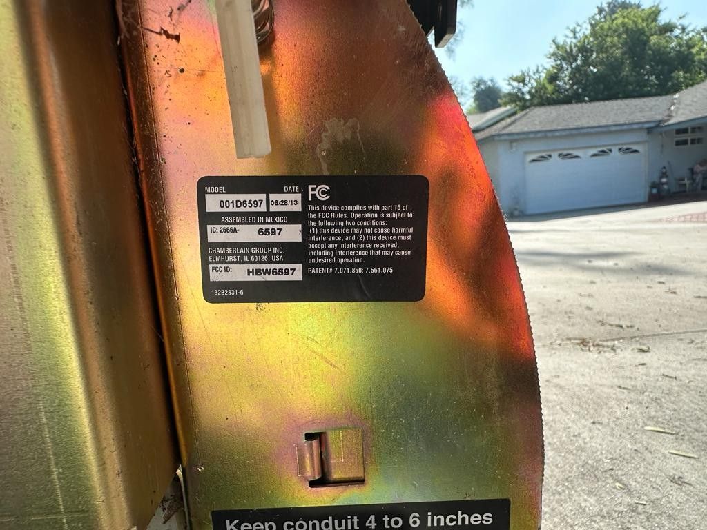 Liftmaster Csl24v Slide Gate Operator for Sale in Aliso Viejo, CA OfferUp