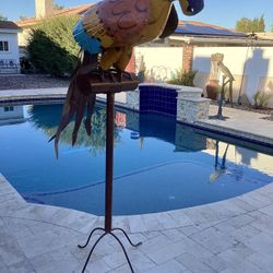 Parrot / Macaw Huge Metal Colorful Sculpture 