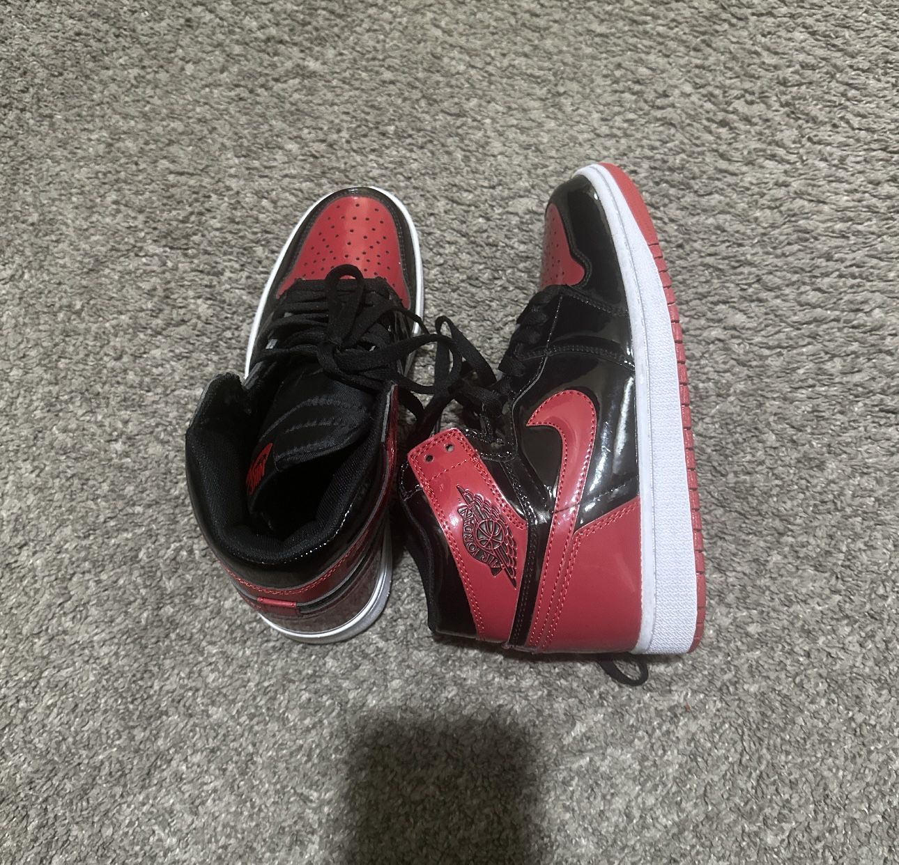 Jordan 1 og patent bred 