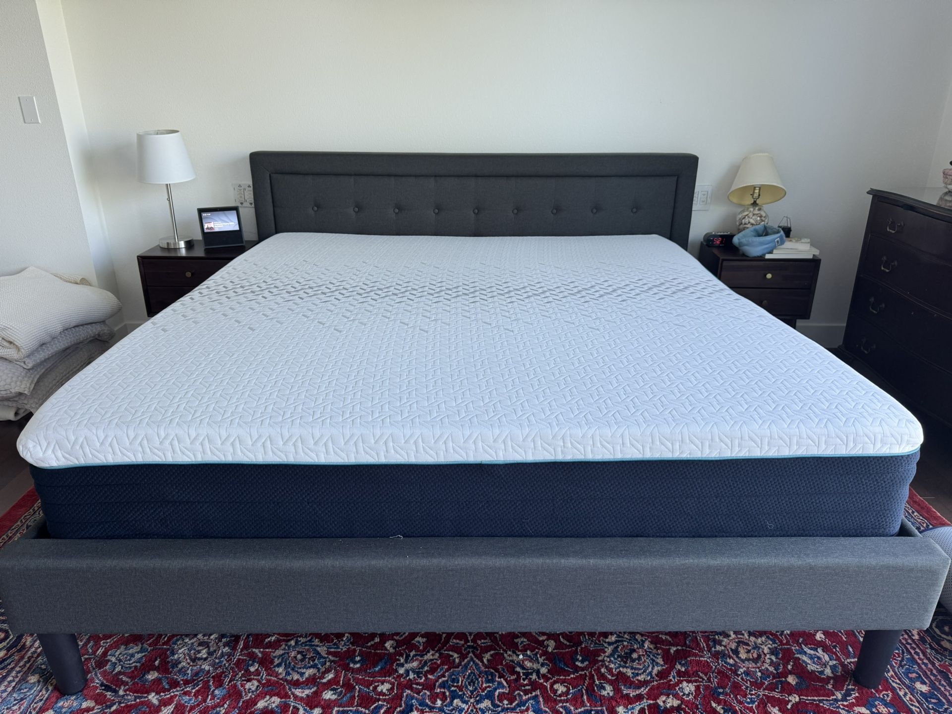 Like New Nectar Premier Hybrid King Mattress