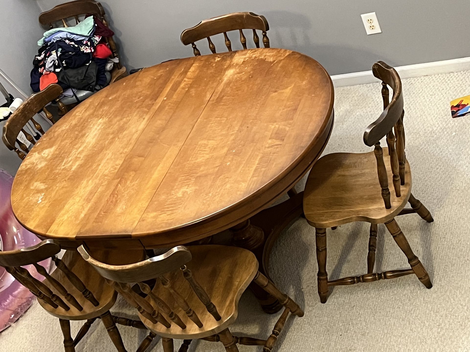 7 Piece Maple Dining Room Table with Leaf: Jefferson Woodworking Company