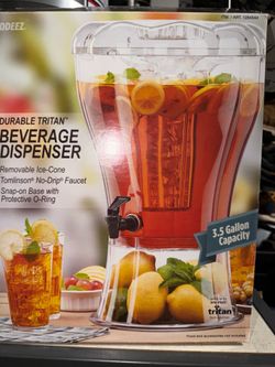 Used Bedeez Durable Tristan 3.5 Gallon Beverage Dispenser with box. Complete.