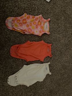 Old Navy tank bodysuit 3-6 Months set of 3 baby girl