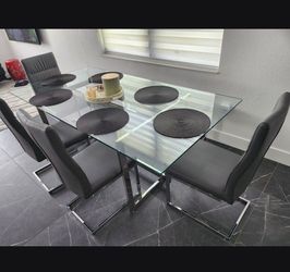 Dining Table Set- City Furniture